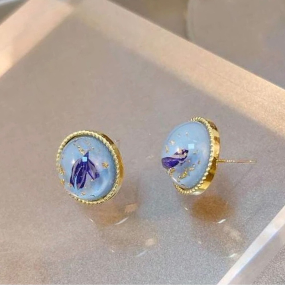 “Navy Calla Lily Petals” Blue Pressed Preserved Dried Flower Gold Flake Orb Stud - Picture 13 of 14